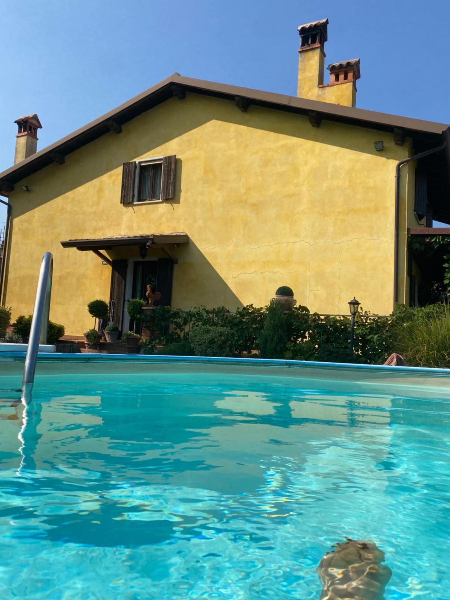 Gallo Delle Pille Monzambano Buitenkant foto